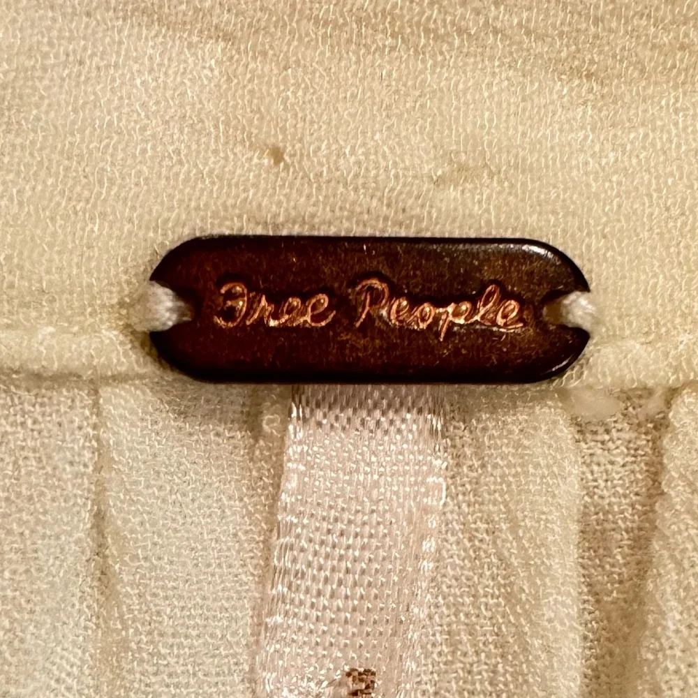 Free People Ivory Lace Yoke Blouse Boho Ruffle Peasant Top M - Picture 7 of 8